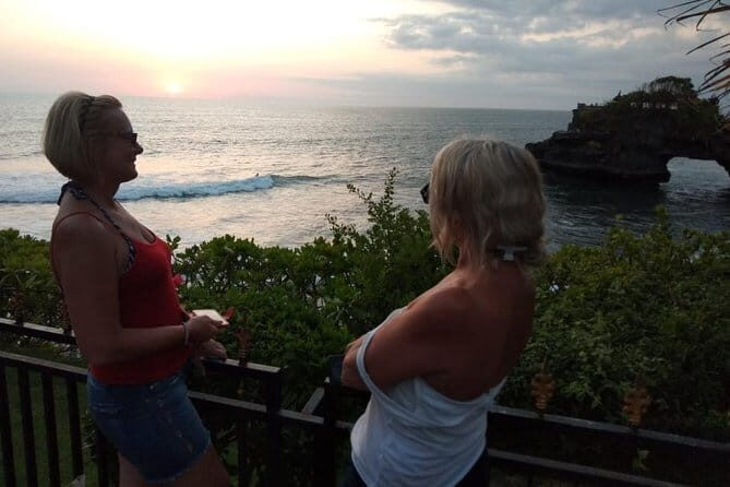 Bali Private Tour: Waterfall, Monkey forest and Tanah lot sunset - FAQ