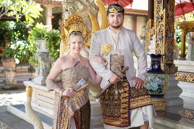 Bali Professional Photoshoot in Traditional Dress Outfit - Key Points