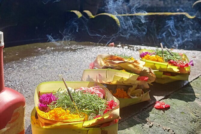 Bali Soul Retreat Cleansing and Mantra Healing - Making Canang Sari: Gifts to Nature