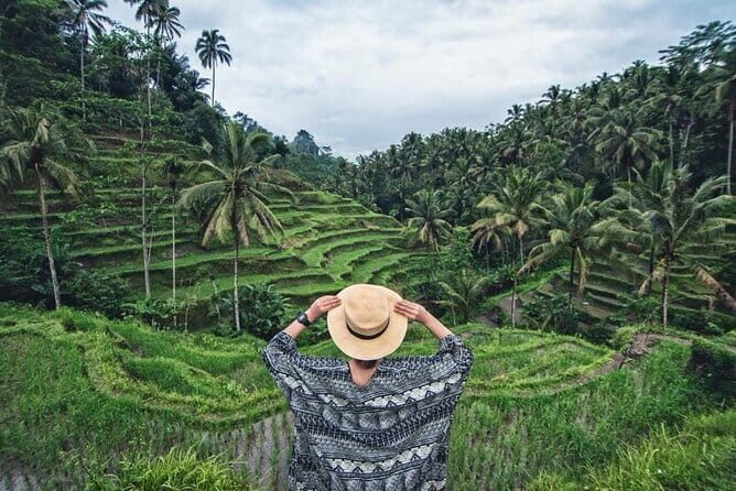 Bali Swing and Taman Beji Griya Waterfall Tour - Frequently Asked Questions