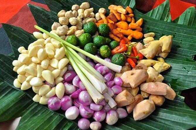 Balinese Cooking class with traditional morning market visit - Key Points
