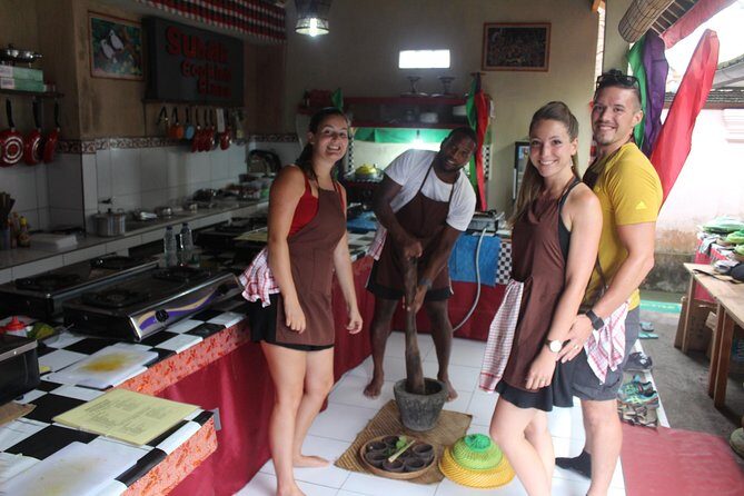 Balinese cooking school (9 Dish Cooking and Market Tour) - Who Should Consider This Tour?