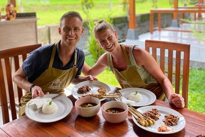 Balinese Traditional Cooking Class with Market Tour Ubud - Key Points