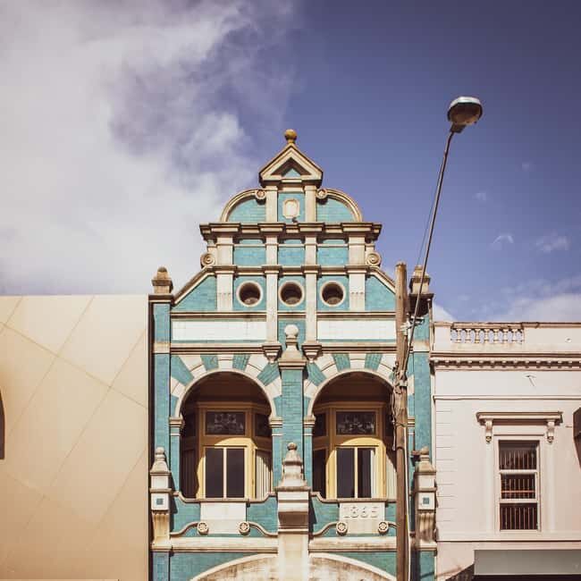 Ballarat: City Tales Guided Walking Tour + Coffee - Exploring Ballarat: A Walk Through Time with the City Tales Guided Tour + Coffee