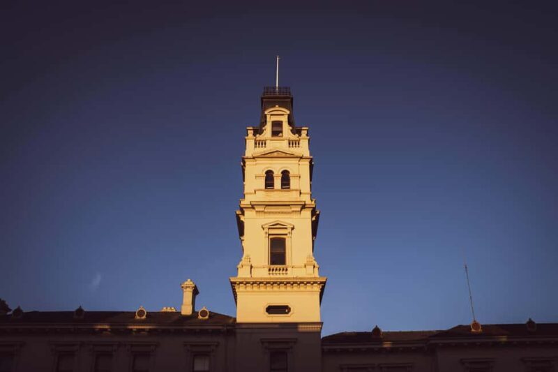 Ballarat: City Tales Guided Walking Tour + Coffee - Key Points