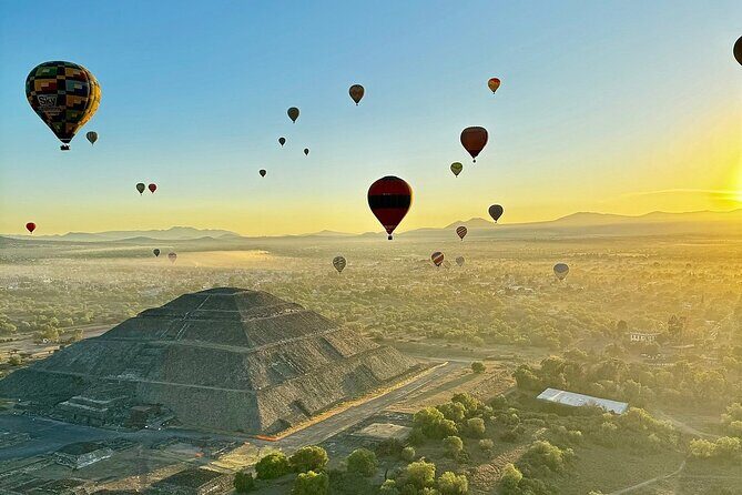 Balloon flight + Pick up CDMX + Breakfast and Pyramids. - An Elevated Day at Teotihuacan: Balloon Flight, Breakfast, and Cultural Insights