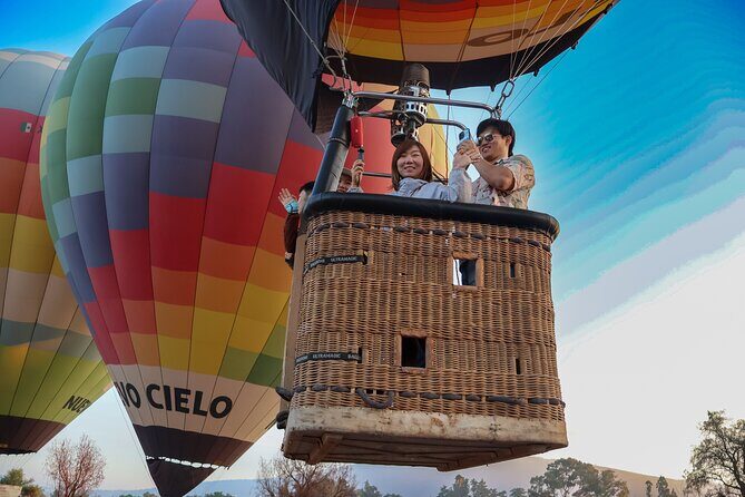 Balloon flight + Pick up CDMX + Breakfast and Pyramids. - Frequently Asked Questions