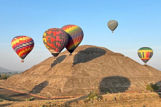 Balloon Flight with Pick Up on CDMX + Breakfast + Pyramids - A Unique Way to See Teotihuacan: Balloon Flight with Pickup and Breakfast