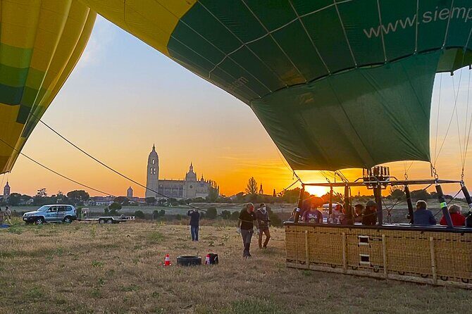 Balloon ride in Segovia with optional transportation from Madrid - The Sum Up