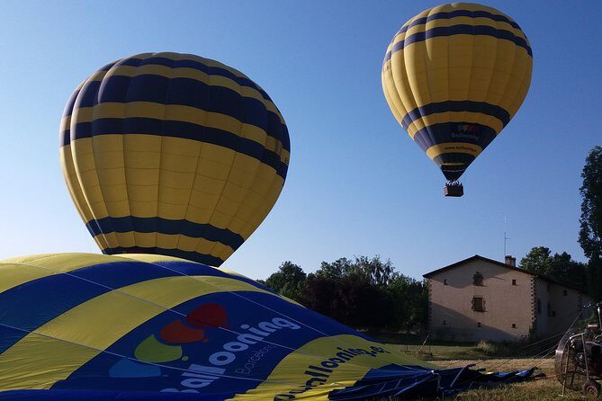 Balloon Ride over Catalonia with optional Pick-up from Barcelona - Group Size & Atmosphere
