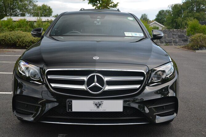 Ballygary Estate Tralee to Shannon Airport Premium Car Service - A Close Look at the Experience