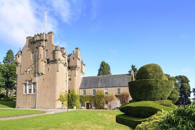 Balmoral Craigievar Dunnottar Crathes Castles Tour from Aberdeen - Key Points