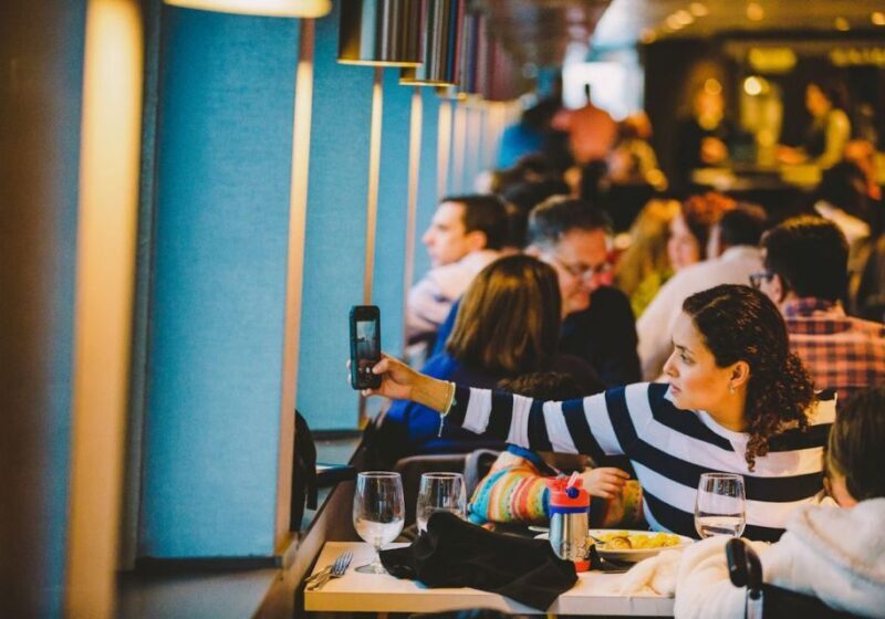 Baltimore: Christmas Day Gourmet Brunch or Dinner Cruise - FAQs