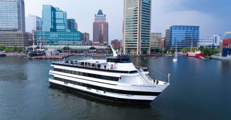 Baltimore: Thanksgiving Day Lunch Cruise - Entertainment and Overall Experience