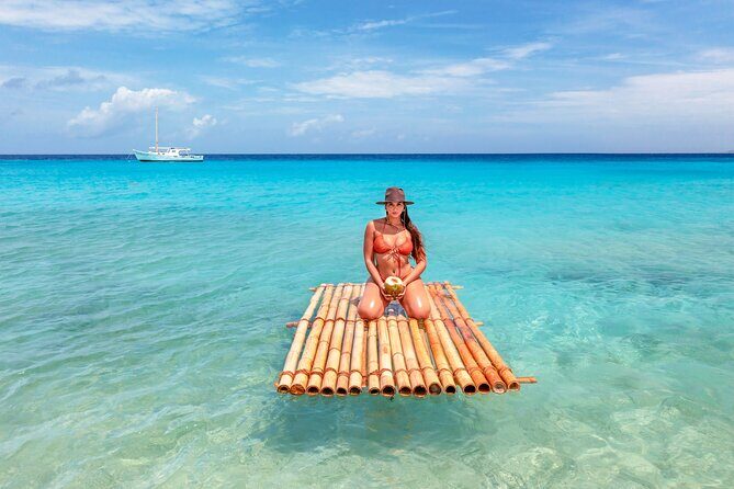 Bamboo Raft Photoshoot + FREE Videos, Shots and Cocktails - Who Should Consider This Tour?