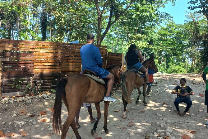 Bamboo Rafting and Horse Back Riding Combo in Ocho Rios - FAQs
