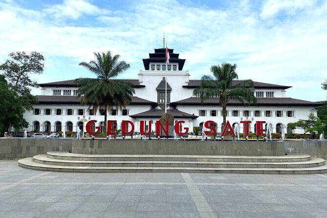 Bandung City Tour with High-Speed Rail (Whoosh) from Jakarta - Key Points