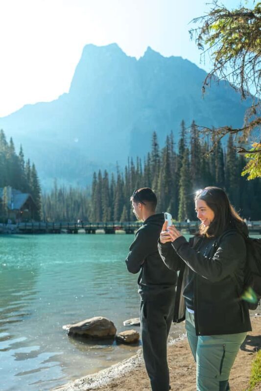 Banff: 3 National Parks, Takakkaw Falls, & Emerald Lake Tour - Why the Guides Make a Difference