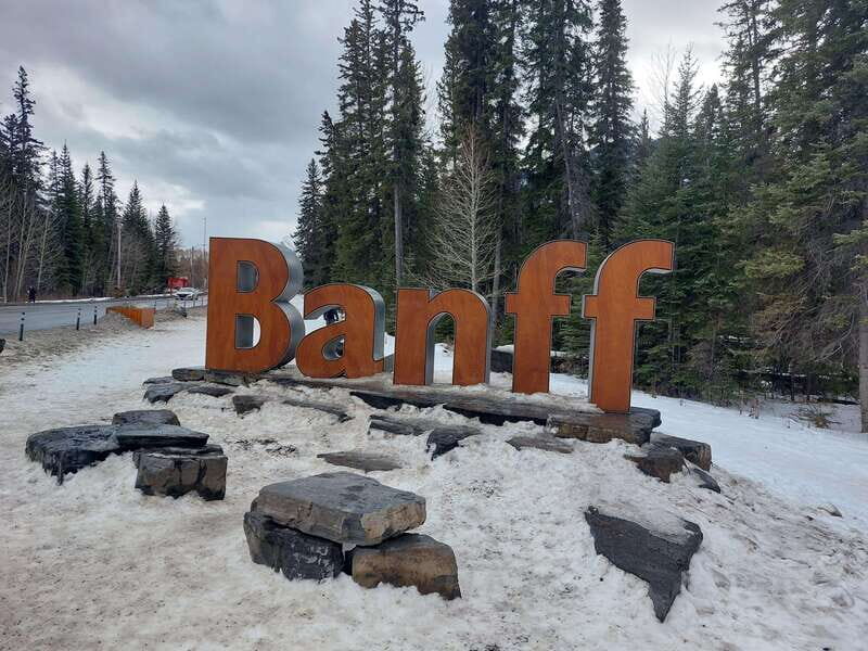 Banff: A Private Day Trip - Highlights Tour - Key Points