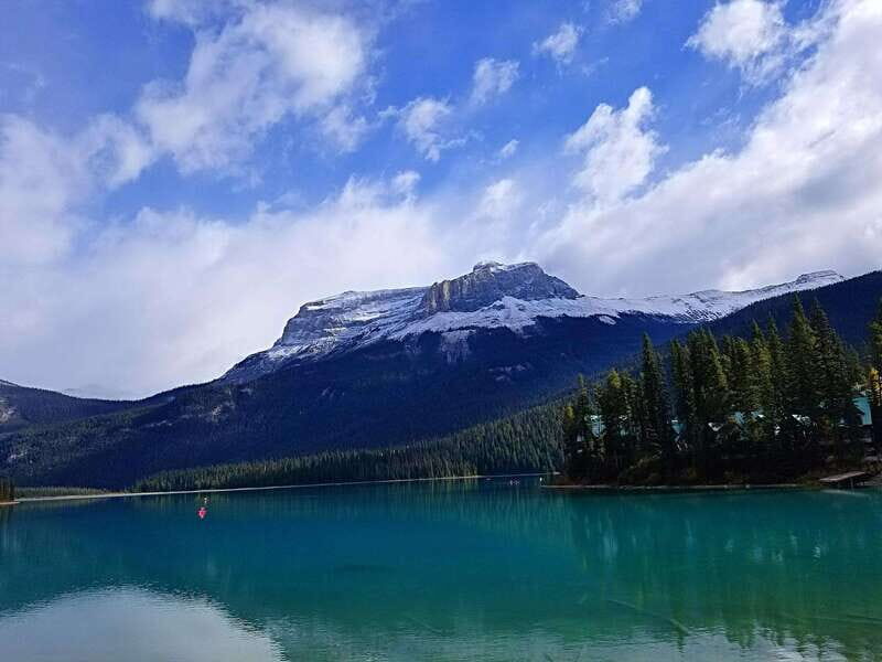 Banff/Calgary: Lake Louise, Moraine Lake and Emerald Lake - Who Should Consider This Tour?