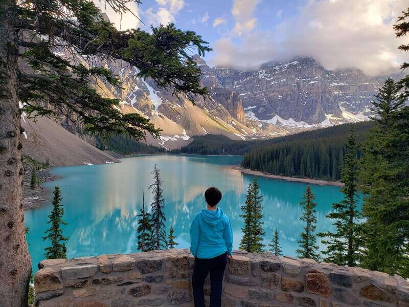 Banff/Canmore- Moraine Lake & Louise-Morning or Sunset Tour - Key Points
