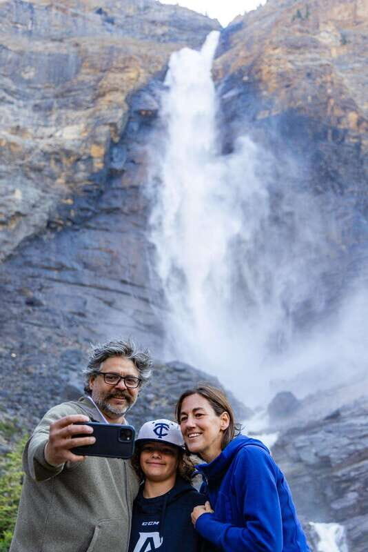 Banff: Grizzly Bear Refuge Tour with Lunch - A Closer Look at the Tour Experience