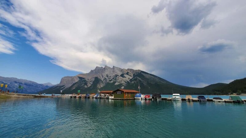 Banff National Park: Canyons, Lakes & Local Favourites - Discover the Beauty of the Canadian Rockies with Banff National Park: Canyons, Lakes & Local Favourites