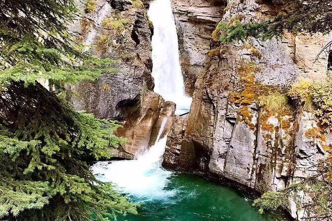 Banff National Park Group Bus Tour Experience - Key Points