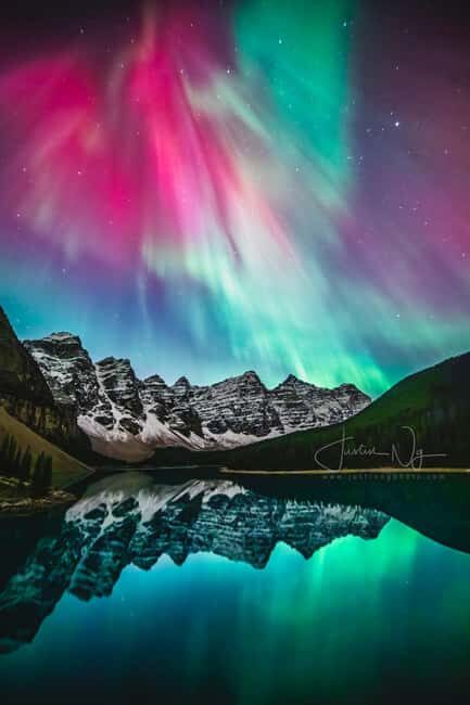 Banff or Moraine Lake: Night Tour with possible Stargazing - Key Points
