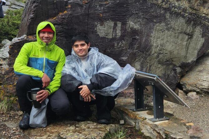 Banff: Shared Sightseeing Tour to Moraine Lake and Lake Louise - Experience in a Nutshell: Banff Shared Sightseeing to Moraine Lake and Lake Louise