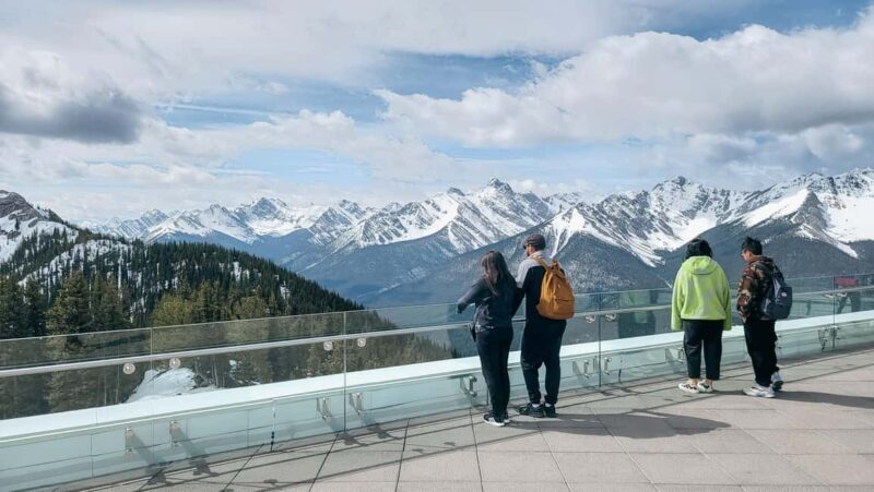 Banff: Winter Tour with Dinner & Nightrise at Banff Gondola - In-Depth Review of the Banff Winter Tour with Dinner & Nightrise