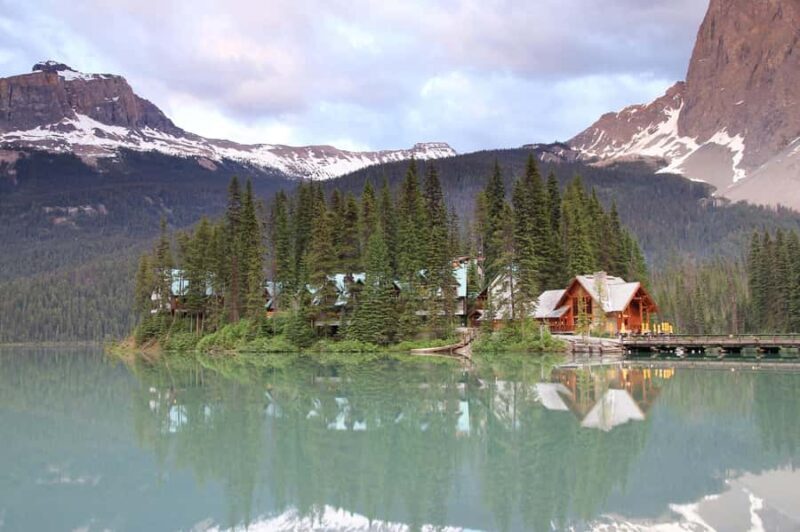 Banff:DayTour of Lake Moraine,Louise,Emerald, Bridge& Canyon - Key Points