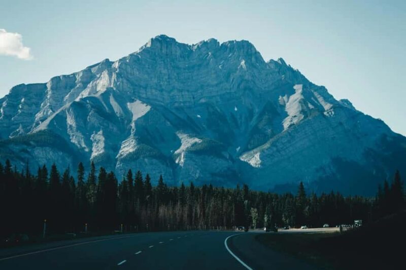 Banff:Lakes: Louise, Moraine, Emerald; Canyon & Bridge - Frequently Asked Questions