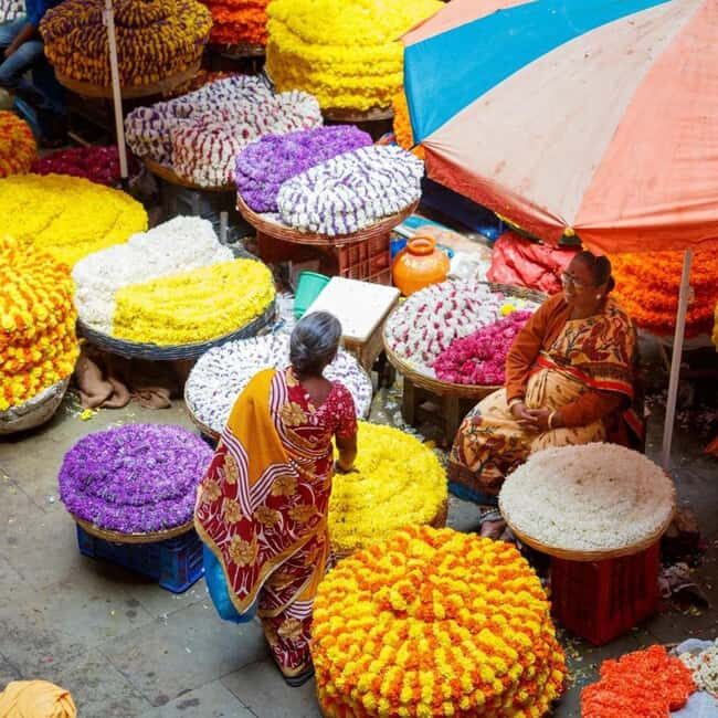 Bangalore: Flower Market, Pete, Palace, & Fort Walking Tour - Key Points