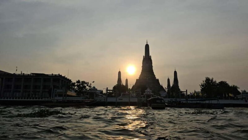 Bangkok: 2-hour Sunset Canal Tour by Boat with Food Tasting - What the Tour Feels Like in Practice