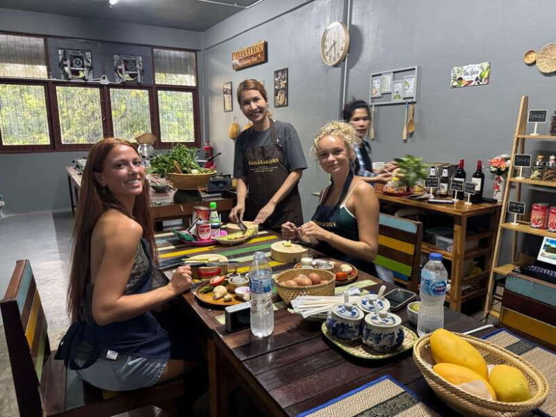Bangkok: Authentic Thai Cooking Class - Cozy, Hands-On - Why This Cooking Class Stands Out