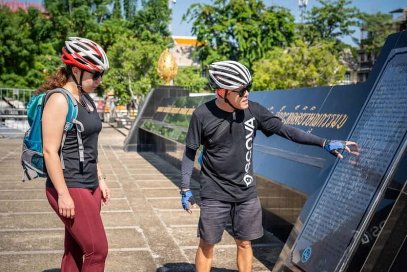 Bangkok: Backstreets and Historic Temples Bike Tour - A Closer Look at the Experience