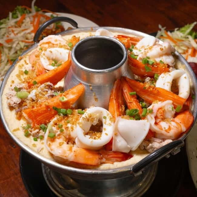 Bangkok: BAY Beach Bar & Cafe F&B Packages - Atmosphere and vibe