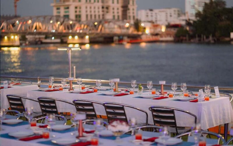 Bangkok: Carnival Dinner Cruise with Free-Flow Beer & Buffet - FAQ