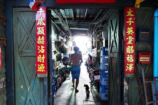 Bangkok China Town ,a Bangkok historic neighbourhood - Discovering Bangkok’s Chinatown: A 3-Hour Cultural Walk Through Talat Noi