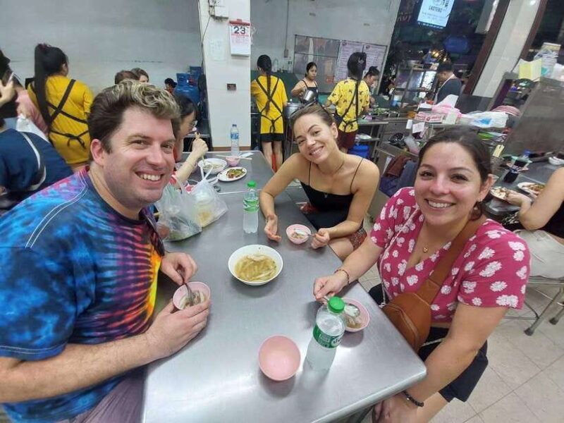 Bangkok: Chinatown Food Tour with Michelin Food Stalls - Key Points