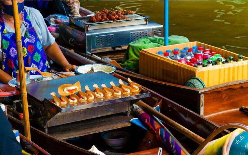 Bangkok: Damnoen Saduak and Train Market with Boat Ride - An In-Depth Look at the Damnoen Saduak and Maeklong Markets Tour