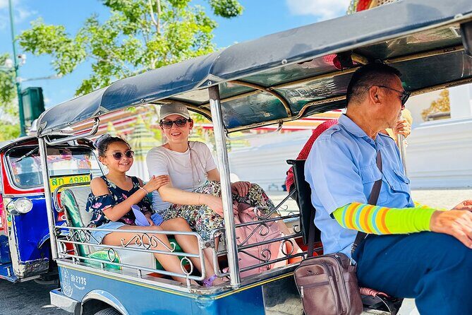 Bangkok Day Tour: Food, Temple & Tuk-Tuk - Key Points
