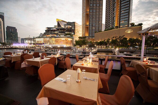 Bangkok Dinner Cruise on the Chao Phraya River - Detailed Review of the Bangkok Dinner Cruise Experience