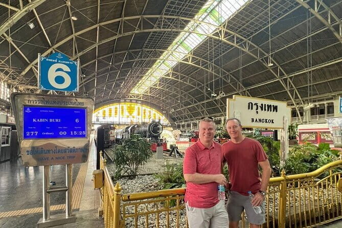 Bangkok Electric Tuk Tuk Tour with Local Guide - Starting at Pak Klong Talad: The Flower Market