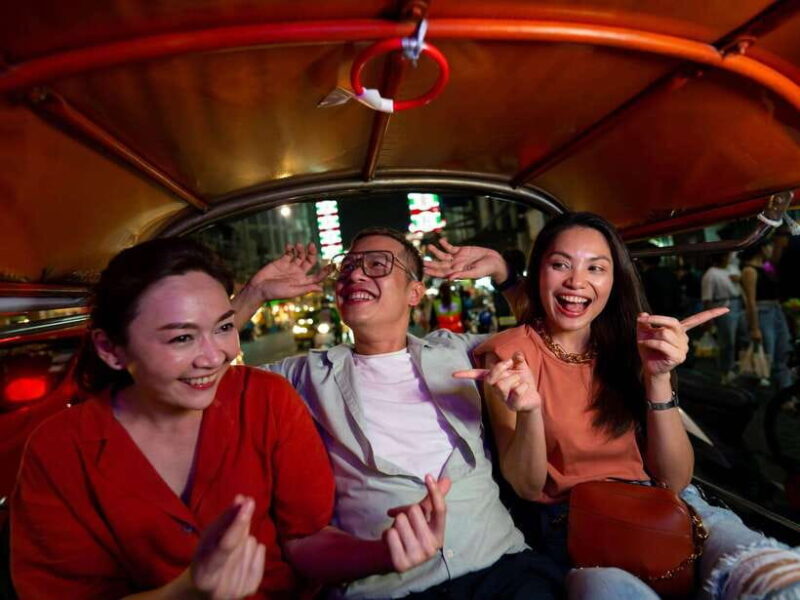 Bangkok: Evening Tour with Wat Arun, Wat Pho & Tuk Tuk Ride - Who Will Appreciate This Tour?