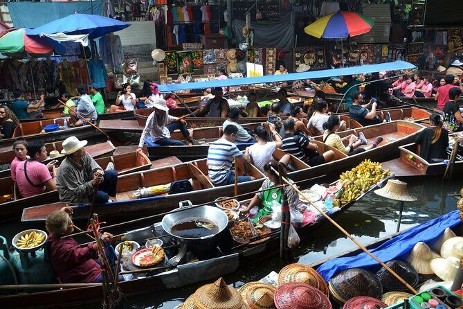 Bangkok: Floating Market and Train Tour with Guide in Spanish and English - Who Will Enjoy This Tour?