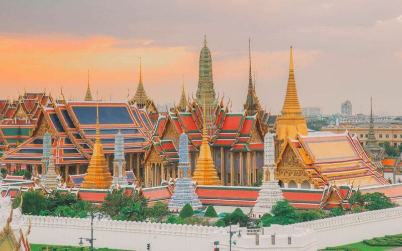 Bangkok: Grand Palace and Emerald Buddha Half-Day Tour - Key Points
