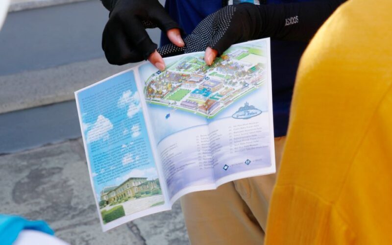 Bangkok: Grand Palace and Emerald Buddha Half-Day Tour - References