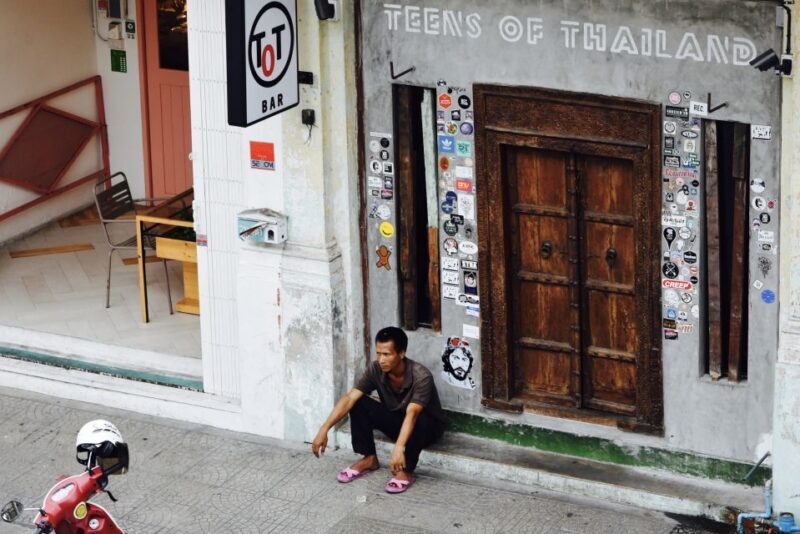 Bangkok: Guided Bar Hopping Night Tour with Private Option - Key Points